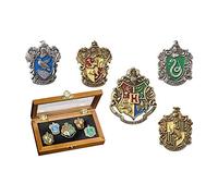 Hogwarts House Pin - Five pin in vetrina. Harry Potter Noble Collection, Argento, 15.24 x 10.16 x 3.81 cm
