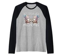 Holiday Gnomes with Hot Cocoa Mugs Funny Saying for Winter Maglia con Maniche Raglan