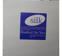 Hooked on you / Vinyl Maxi Single [Vinyl 12'']