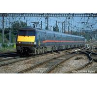 Hornby GNER, Mk4 Open First, Coach M, 11417 - Era 9