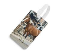 Horse in the street - Etichette per bagagli con carta d'identità, resistenti etichette per borse da viaggio, impermeabili, per valigie, zaini e custodie da viaggio, stile bianco
