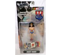 Hot Wheels #2 Ricky Rudd DC Wonder Woman 1/64 Auto Con Figura Fusion