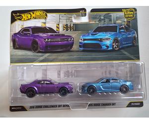 Hot Wheels 2026 confezione da 2 2018 Dodge Challenger SRT Demon 2015 Dodge Ch...