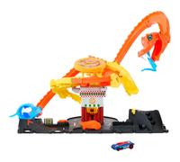 HOT WHEELS ATTACO DEL COBRA PLAYSET CON PISTA A SPIRALE 3 PERCORSI HTN81