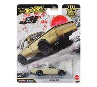 Hot Wheels Premium Car Culture - Datsun 620, modellino da collezione in scala 1:64 con telaio in metallo e pneumatici Real Riders, decorazioni premium e dettagli realistici, 3+ anni, JKF12
