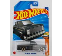 Hot Wheels - Chevy Silverado '83, nero, Hot Trucks 9/10, 157/250, veicolo in pressofusione in scala 1:64