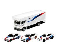 Hot Wheels HCR52 - Set di display Premium Collect con 3 auto Die-Cast in scala 1:64 e 1 veicolo di trasporto di squadra, oggetti da collezione, 2 set in assortimento per collezionisti di tutte le età