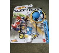 Hot Wheels Modellino DieCast YOSHI Standard Kart da Super Mario Kart - Scala 1:64 Lunghezza 5cm - GLP38