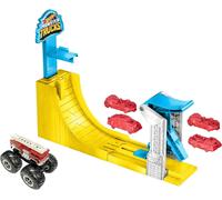 Hot Wheels Monster Trucks Big Air Breakout Play Set with 5 Alarm 1:64 Scale die-