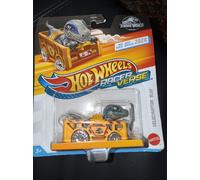 Hot Wheels Racer Verse Jurassic World Velociraptor “Blue” 1:64
