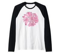 How Strong We Are Pink Flower Ribbon Awareness Citazione Maglia con Maniche Raglan