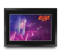 HWC Trading Blade Runner 2049 Scene 1 Regali Stampati Autografo Firmato Immagine Per Gli Appassionati Di Memorabilia Di Film - A3 Incorniciato