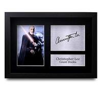 HWC Trading Christopher Lee A4 Incorniciato Firmato Regalo Visualizzazione Delle Foto Print Immagine Autografo Stampato Per Star Wars Count Dooku Gli Appassionati Di Cinema