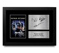 HWC Trading FR A4 Michael Keaton Danny DeVito & Michelle Pfeiffer Batman Returns Regali Stampati Autografo Firmato Immagine Per Gli Appassionati Di Memorabilia Di Film - A4 Framed