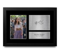 HWC Trading Rachel Zegler The Hunger Games (The Ballad of Songbirds and Snakes) Regali Stampati Autografo Firmato Immagine Per Gli Appassionati Di Memorabilia Di Film - A4 Incorniciato