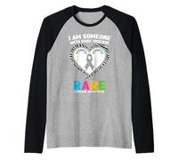 I Am Someone Rare Disease Shirt - Giornata delle malattie Rare 2026 Maglia con Maniche Raglan