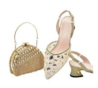 I classici italiani di colore rosso progettano le scarpe e la borsa delle donne africane insieme con il cristallo brillante per la festa nuziale delle donne