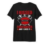 I Kissed A Firefighter Funny Fireman Fighters Lovers Maglietta Premium