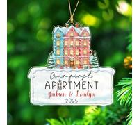 I nostri nuovi ornamenti per appartamenti, data/nomi personalizzati Mr & Mrs Natale ornamento regalo per sposi novelli, il nostro nuovo appartamento a forma di ornamento di Natale, personalizzato il