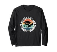 I Survived My Wife's Doctor Program Retro Funny PhD Maglia a Manica
