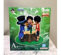 Ichiban Kuji One Piece A Prize Revible Moment - Ace, Sabo e Rufy