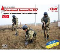 ICM 35753 - 1:3 5 To Be Ahead, Savfe The Life, Sappers Of Armate Forces Ukr