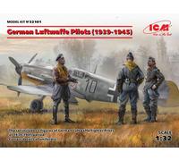 German Luftwaffe Pilots (1939-1945) (3 Figures) 1:32 Plastic Model Kit 32101 ICM