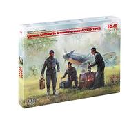 German Luftwaffe Ground Personnel (1939-1945) (3 Figures) 1:32 Model Kit ICM