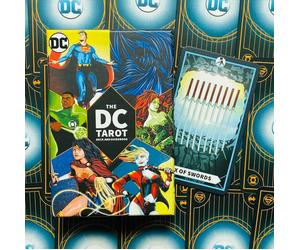 Il Mazzo Di Carte Tarot DC E Guida Supereroi Casey G. Insight Editions Nuovo