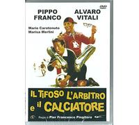 il tifoso l'arbitro e il calciatore