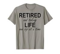 Im Retired And Taking Life One Sip at a Time Retirement Wine Maglietta