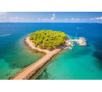 Immagine acrilica 50 x 30 cm: vista aerea di una bella piccola isola a Sea Bay am Sunny Bright Day in estate a Murter, Croazia