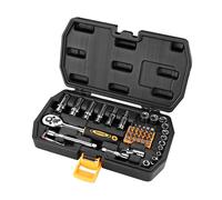 Imposta 49 račna e strumenti manuali in una valigia