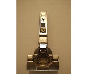 Inc.71B3590 otion Full Overlay Inserta cerniere per ante con angolo di apertura 110 gradi, nichelato