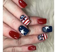 Independence Day Short Square False Nails Glossy Star Designs 24PCS Pressa sulle unghie Manicure per donne e ragazze