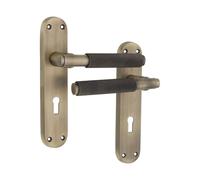 Infinity Decor Coppia di maniglie a leva zigrinate opache antiche su piastra posteriore con foro della serratura, 185 mm x 40 mm, adatte per porte interne ed esterne