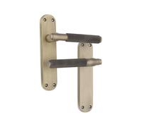 Infinity Decor Coppia di maniglie zigrinate antiche opache su piastra posteriore, ideali per porte interne ed esterne