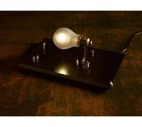 Ingo Maurer - I RICCHI POVERI - Monument for a Bulb - Tavolo/Table - 01\25