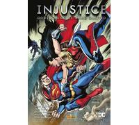 Injustice - Gods Among Us: Anno Quattro - DC Deluxe - Panini Comics - Italiano