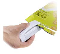 InnovaGoods - Macchina Sigilla Sacchetti con Calamita da Frigo, Conservazione Alimenti Prolungata, Design Portatile e Leggero, Multifunzione 2-in-1, Funziona a Batterie, Bianco, In Plastica