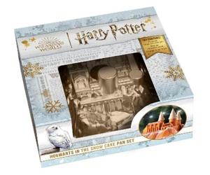 Insight Edition Harry Potter: Hogwarts in the Snow Cake Pa (Mixed Media Product)