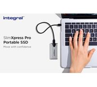 Integral SlimXpress Pro Tecnologia Thunderbolt 1Tb USB Tipo-C USB 3.2 Gen 2x2 Argento - Nouvo