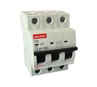 Interruttore automatico a 3 poli, 16 ampere. Ideale per la protezione dei circuiti elettrici in impianti residenziali e industriali. Alta resistenza e sicurezza.