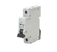 Interruttore automatico compatto 1 polo, 20 A, curva C, grigio. Ideale per proteggere i circuiti elettrici, offre sicurezza e affidabilità in spazi ristretti e applicazioni specifiche.