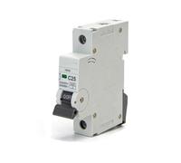 Interruttore automatico miniatura 1P 25A curva C grigio, protegge i circuiti elettrici e garantisce la sicurezza nelle installazioni domestiche.
