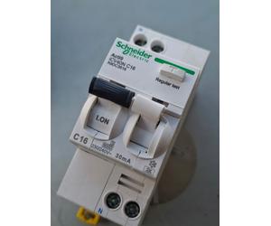 Interruttore automatico Schneider Acti9 iCV40N RCBO C16 30mA Type A9DC3616