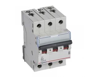 Interruttore sovracorrente 3P B 4A 6kA AC S303 S300 TX3 403397