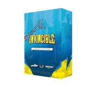 Invincible Season 1 Collection Blind Box - 1 Jumbo 12,7 x 17,8 cm con licenza ufficiale Comic Relic Trading Card - Comic Book Relics