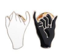 Ipetboom Spilla da Coppia per Petto a Forma di Mano, Set da 2 Pezzi Nero e Bianco, Spilla Dell'amicizia per Borsa e Maglione, Accessorio Moda Femminile per Sciarpa e Abbigliamento