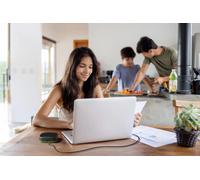 IPEVO VC-A10 Speaker USB Portatile Lo speakerphone VC-A10 migliora le videoconferenze con un audio nitido e un raggio d'azione esteso, garantendo